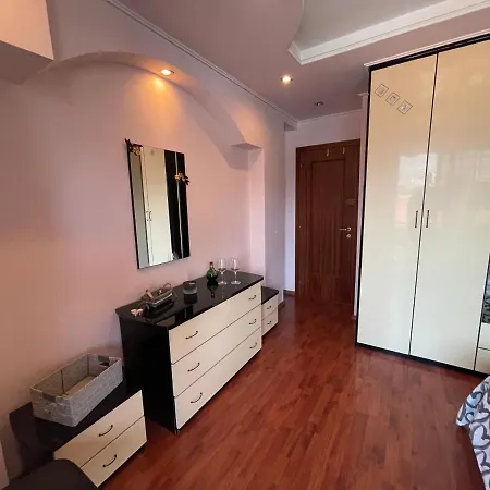 Apartament Pine-tree Spacious 2 Bdr Near Tanners' Bridge With Hot Tub