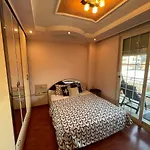 Lejlighed Pine-tree Spacious 2 Bdr Near Tanners' Bridge With Hot Tub Tirana